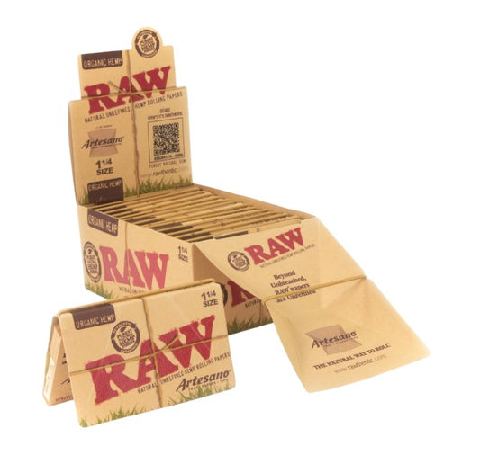Raw Organic Papers Artesano 1 1/4" Size 15 CT